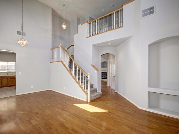 5th image of 2387 Cashaw Way