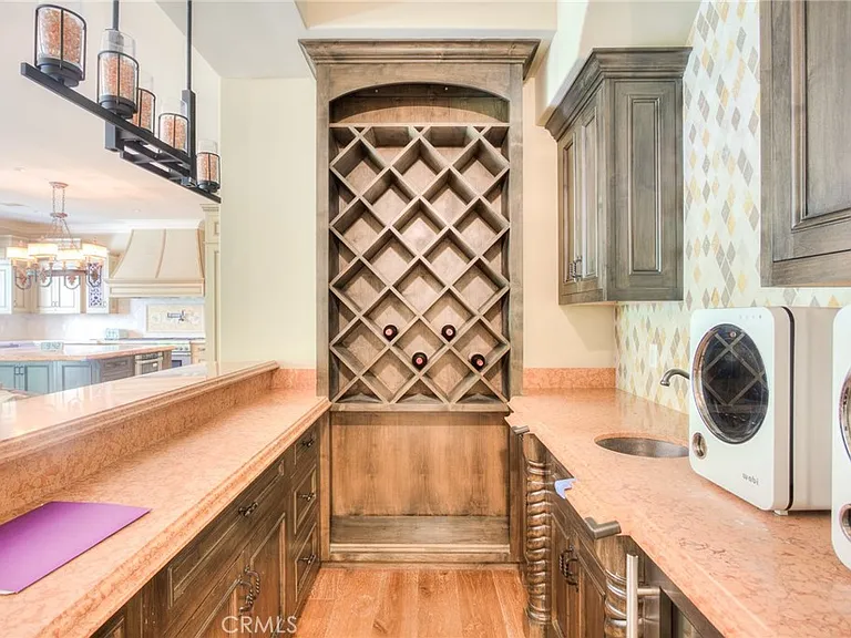 605 Walnut Ave — Photo 23
