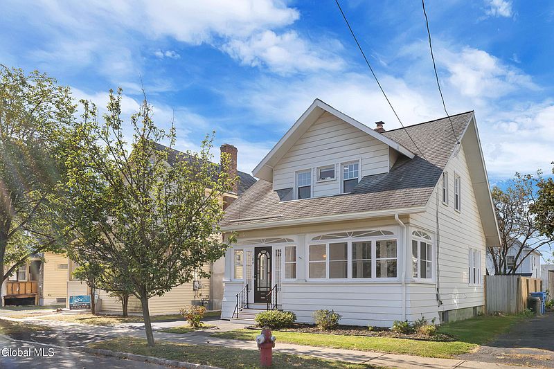 2nd image of 184 Benson Street