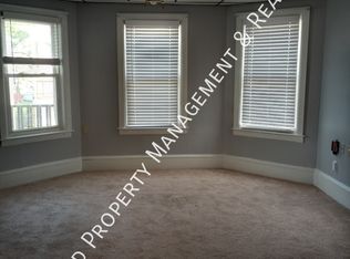 21-23 Dean St #3F, Woonsocket, RI 02895