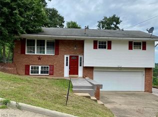 2714 Southmoor Hts, Parkersburg, WV 26101