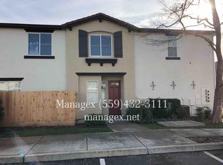 383 N Greco Ln, Clovis, CA 93611