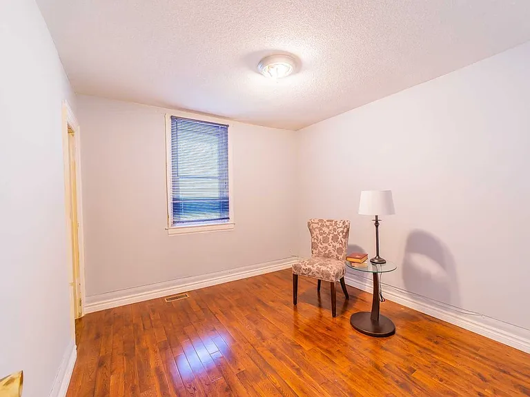 2609 Kingston Rd #1 — Photo 2