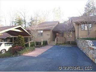 1st image of 1002 Red Oak Dr