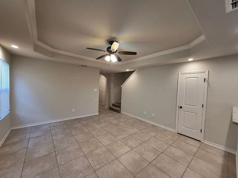 7042 Lakeview Dr #102 — Photo 4