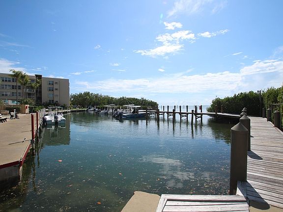 4th image of 88500 Overseas Hwy APT 428