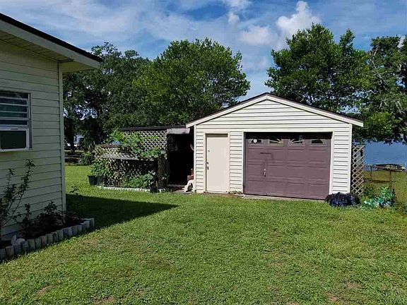 3rd image of 5803 E Shore Dr