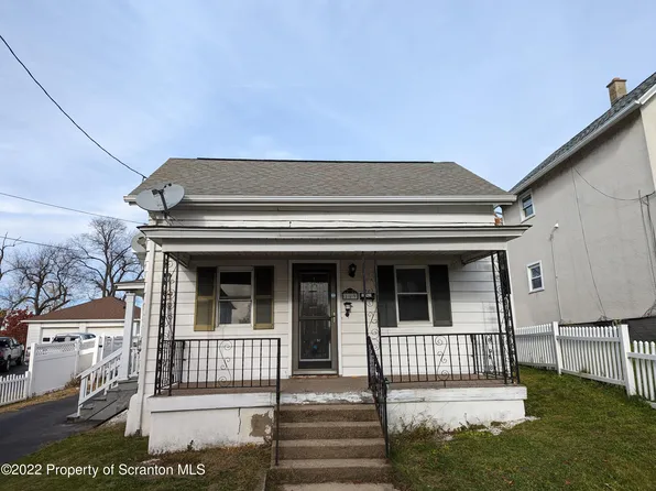 169 E Pine St, Dunmore, PA 18512
