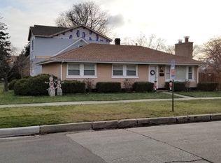 3800 Park Ave, Lyons, IL 60513