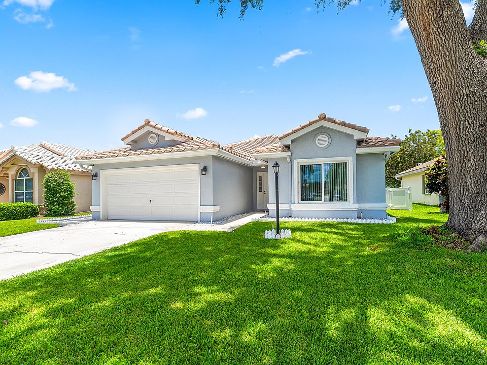 1st image of 8552 Tourmaline Boulevard