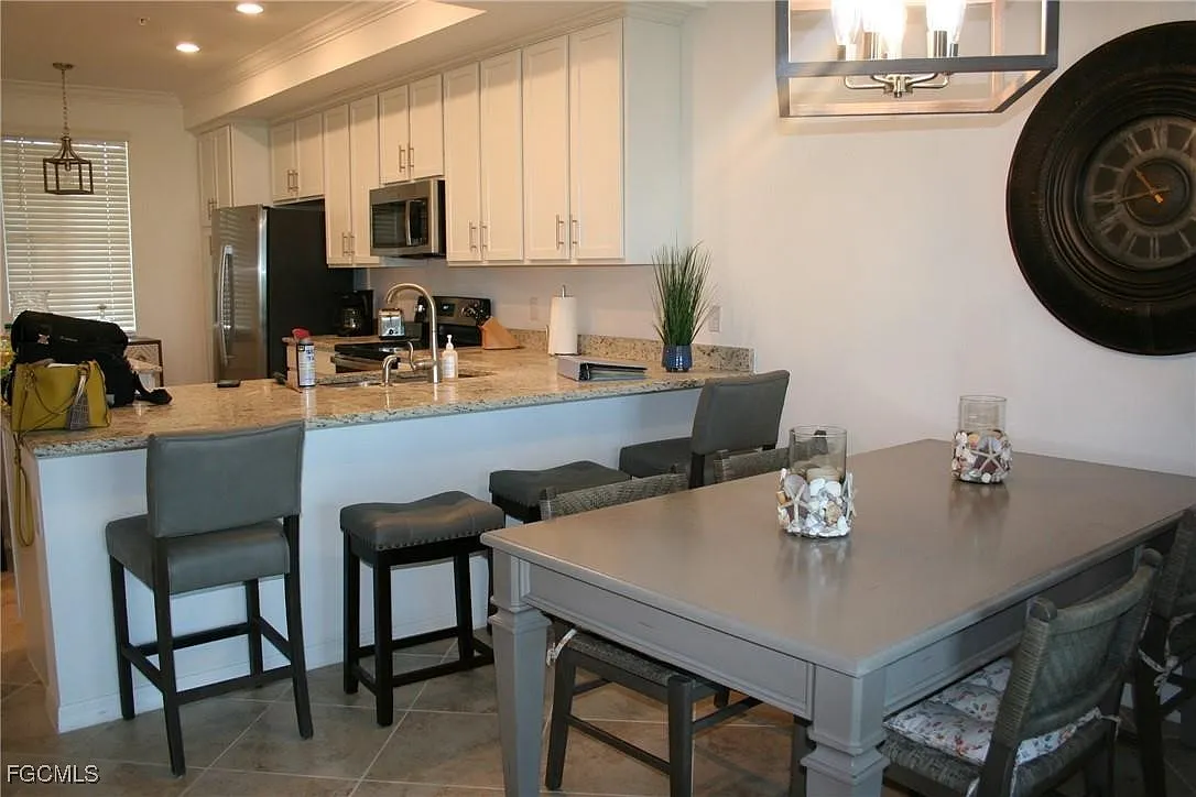 2 bed, 2.0 bath, 1154 sqft, $2,500 — Photo 4
