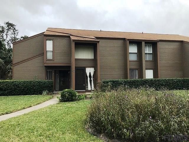 1st image of 11 Oxford Ln