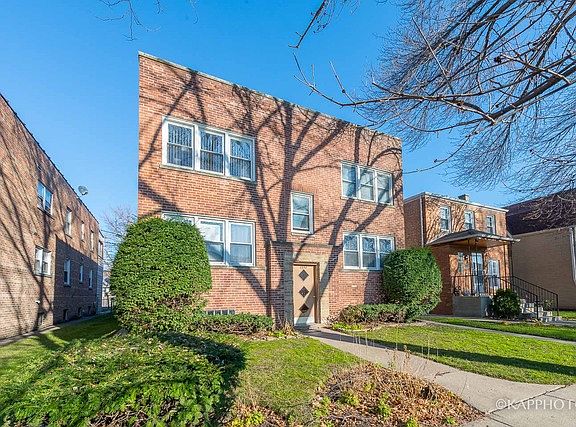 2nd image of 2842 W Summerdale Ave