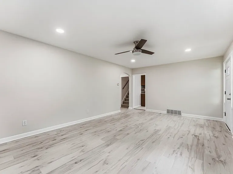 326 Tindall Ave — Photo 7