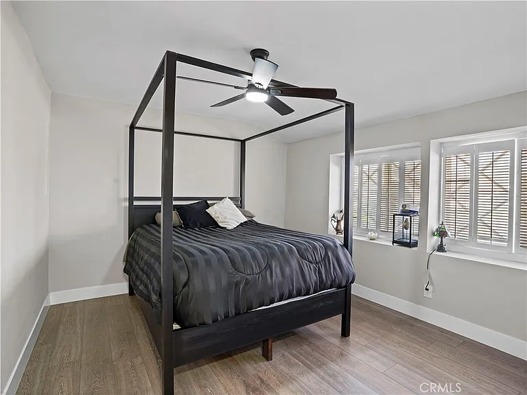 1112 E Avenue J4 — Photo 15