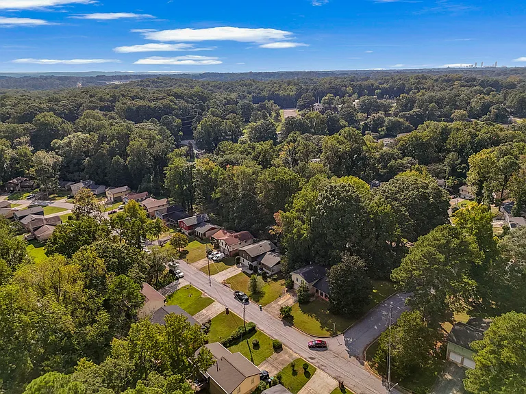 Emerald Springs Dr — Photo 3