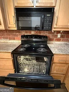 655 E Campus Rd — Photo 5