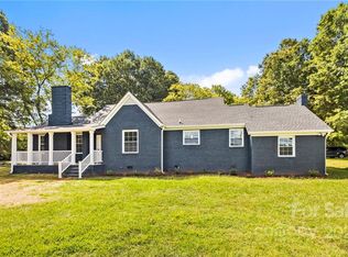 6000 Hickory Grove Rd, Charlotte, NC 28215