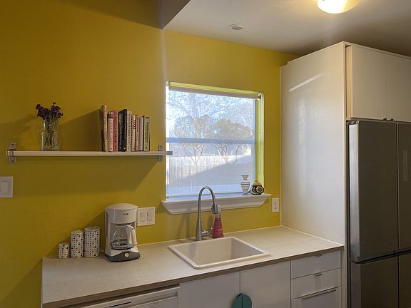 3rd image of 5405 Brompton Cir #B