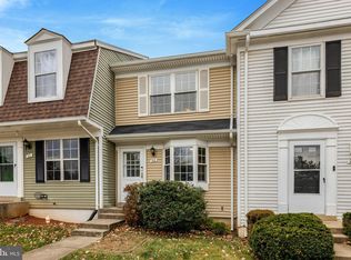 30 Quincy Ct, Sterling, VA 20165