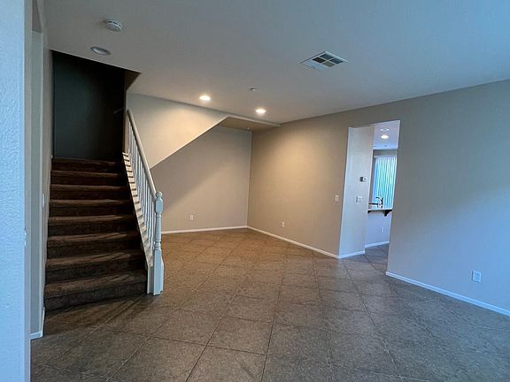 4th image of 35800 Lajune Ln #3
