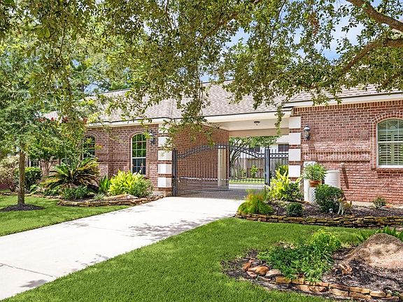 4th image of 17426 Fairgrove Park Dr
