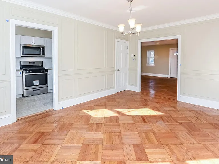 162 Edgehill Rd — Photo 5