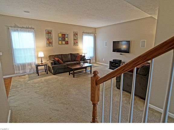 3rd image of 153 Northwood Ln