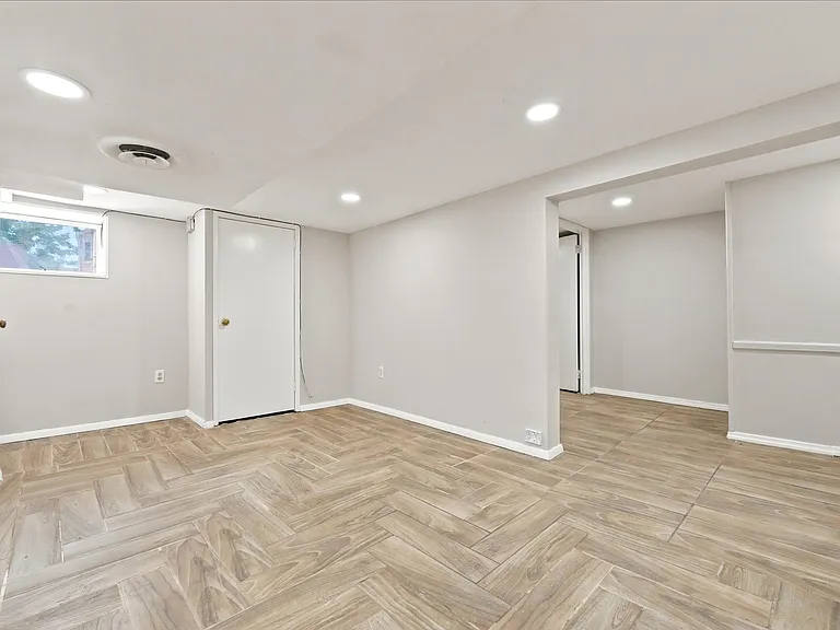 212 Avenue B #1 — Photo 17