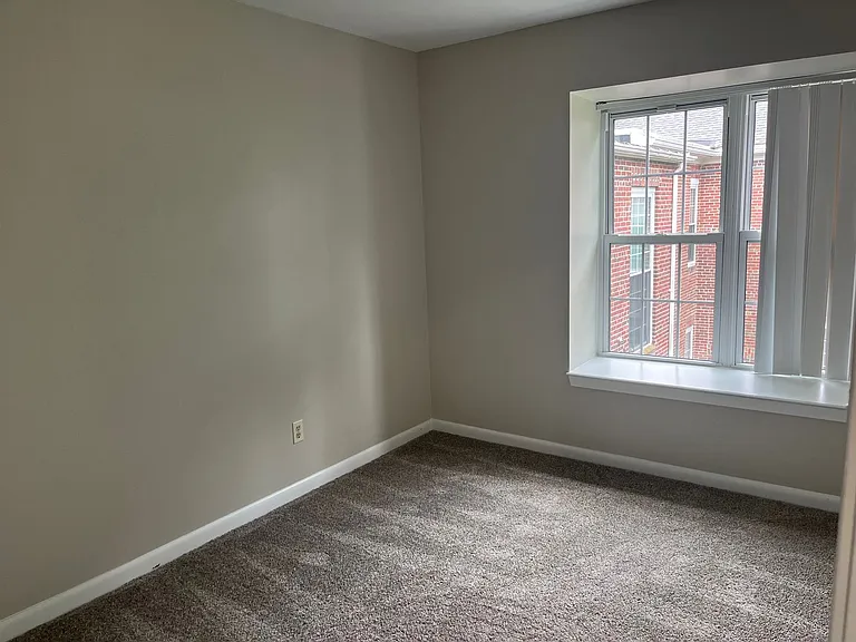 Washington Green Rentals — Photo 6