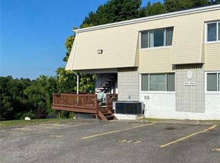 1005 McIntosh Pl, Newburgh, NY 12550