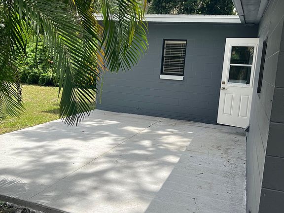 3rd image of 971 Harmon Ave