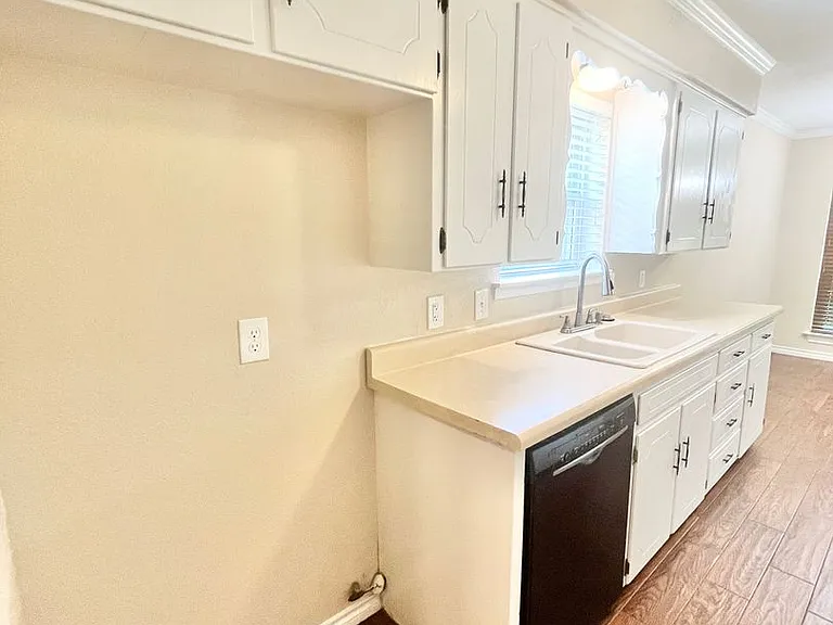1703 Pecan Park Dr — Photo 8