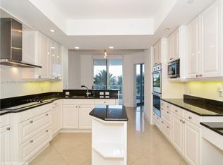 21200 Pt Pl #404, Miami, FL 33180