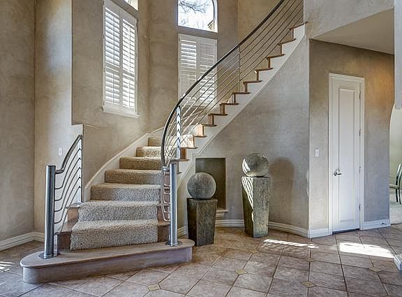 3rd image of 4808 Lakeshore Ct