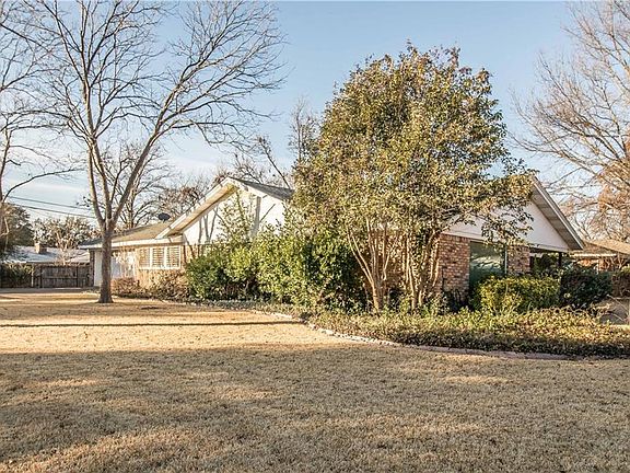 3rd image of 3529 Wosley Dr