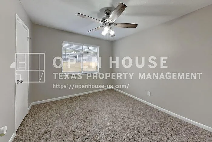 28811 Stapleford St — Photo 13