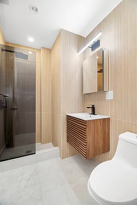 Rented by REAL New York | media 7
