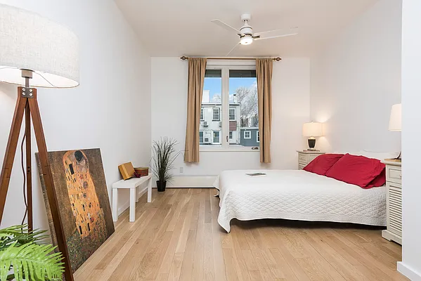 Sold by Douglas Elliman | media 8