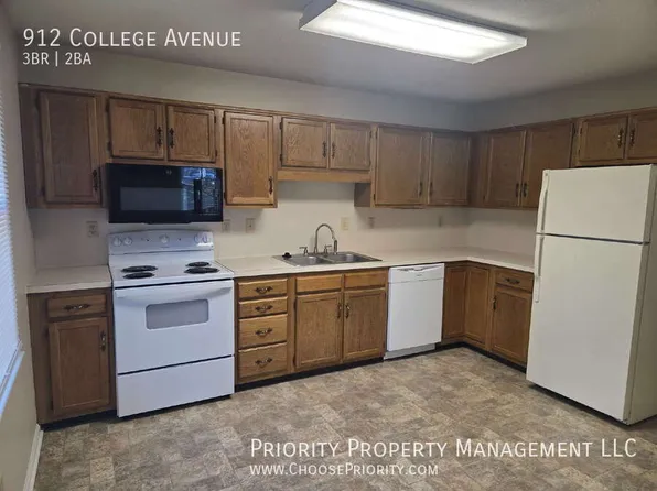 912 College Ave, Harrisonburg, VA 22802