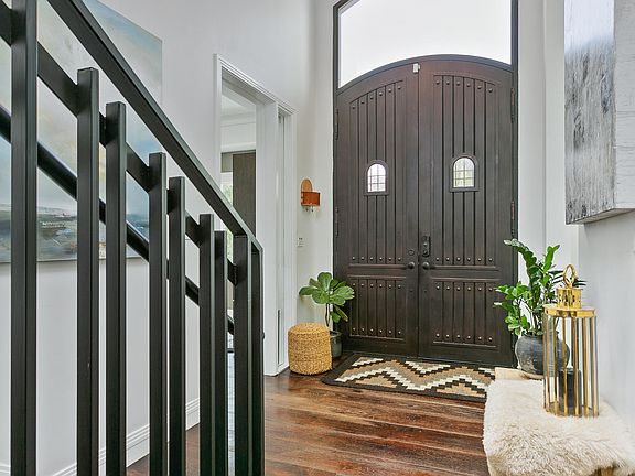 4th image of 1288 Linda Vista Ave