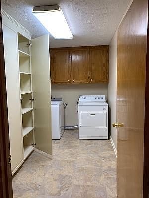 5th image of 429 Garden Grv