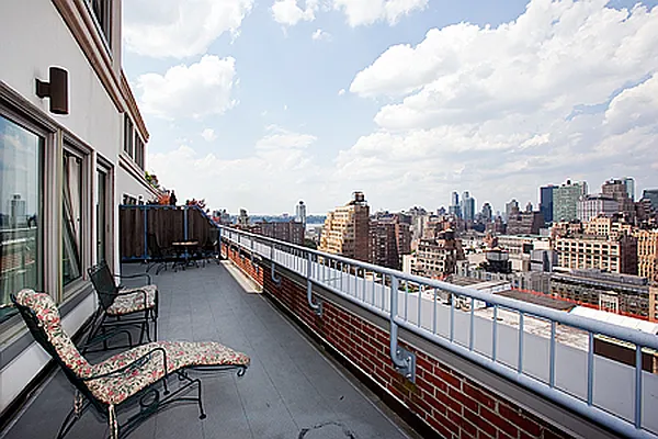 Rented by Zgodny Real Estate | media 56