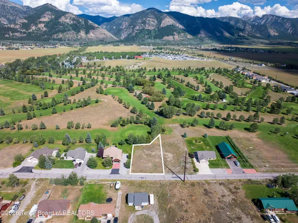 30 Country Club Way, Thayne, WY 83127