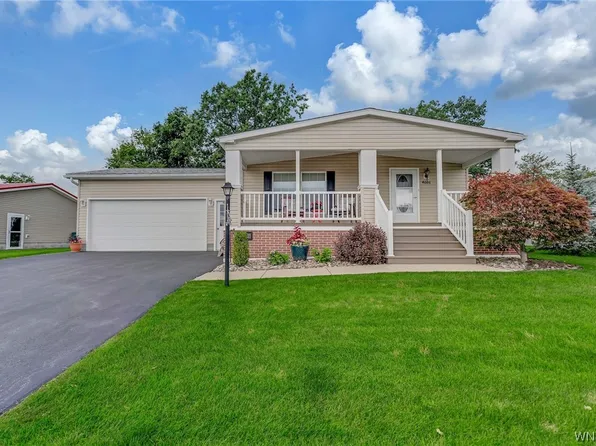 4606 Leytonstone Ave, Clarence, NY 14031