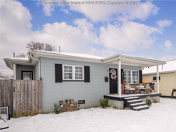 3rd image of 2127 McKinley Ave