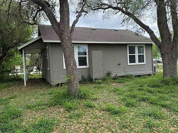 3rd image of 10941 Shady Ln
