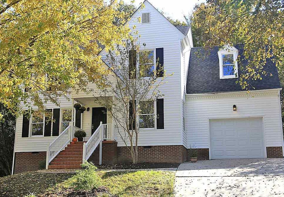 1st image of 437 Tall Oaks Dr