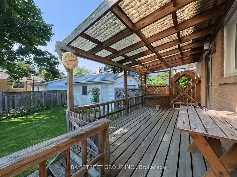 402 Osiris Dr — Photo 39