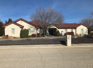 2104 Plains Ave, Hereford, TX 79045